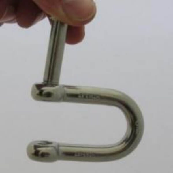 "2 Ton 10mm Stainless Shackle with Anti Loss Pin | CM Trailers"