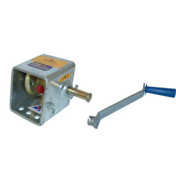 "Heavy-Duty 1:1 Cm Trailers Hand Winch - Get the Job Done Right!"